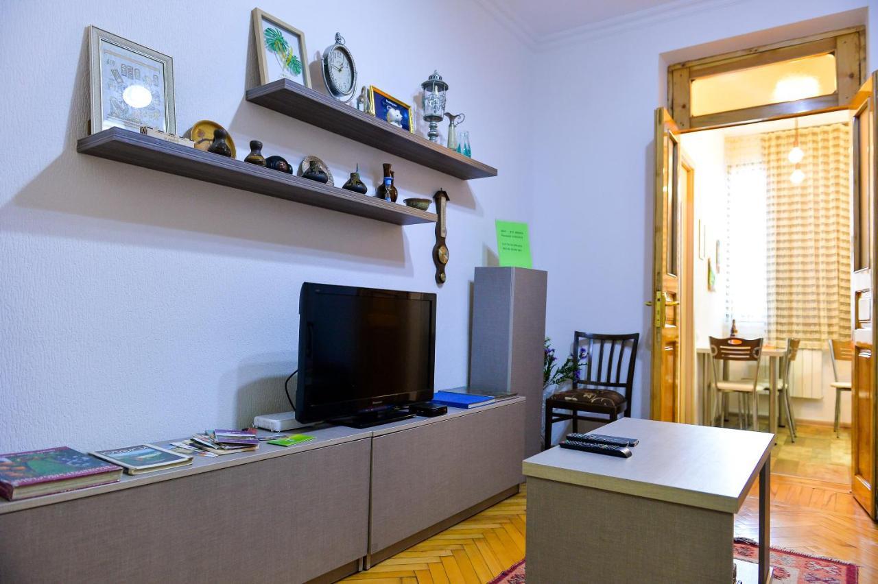 Apartment On Rustaveli Avenue Kutaiszi Kültér fotó