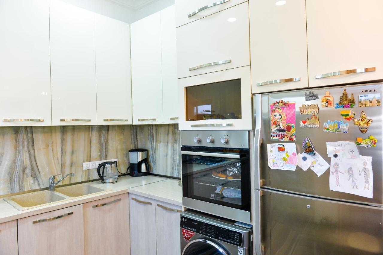 Apartment On Rustaveli Avenue Kutaiszi Kültér fotó